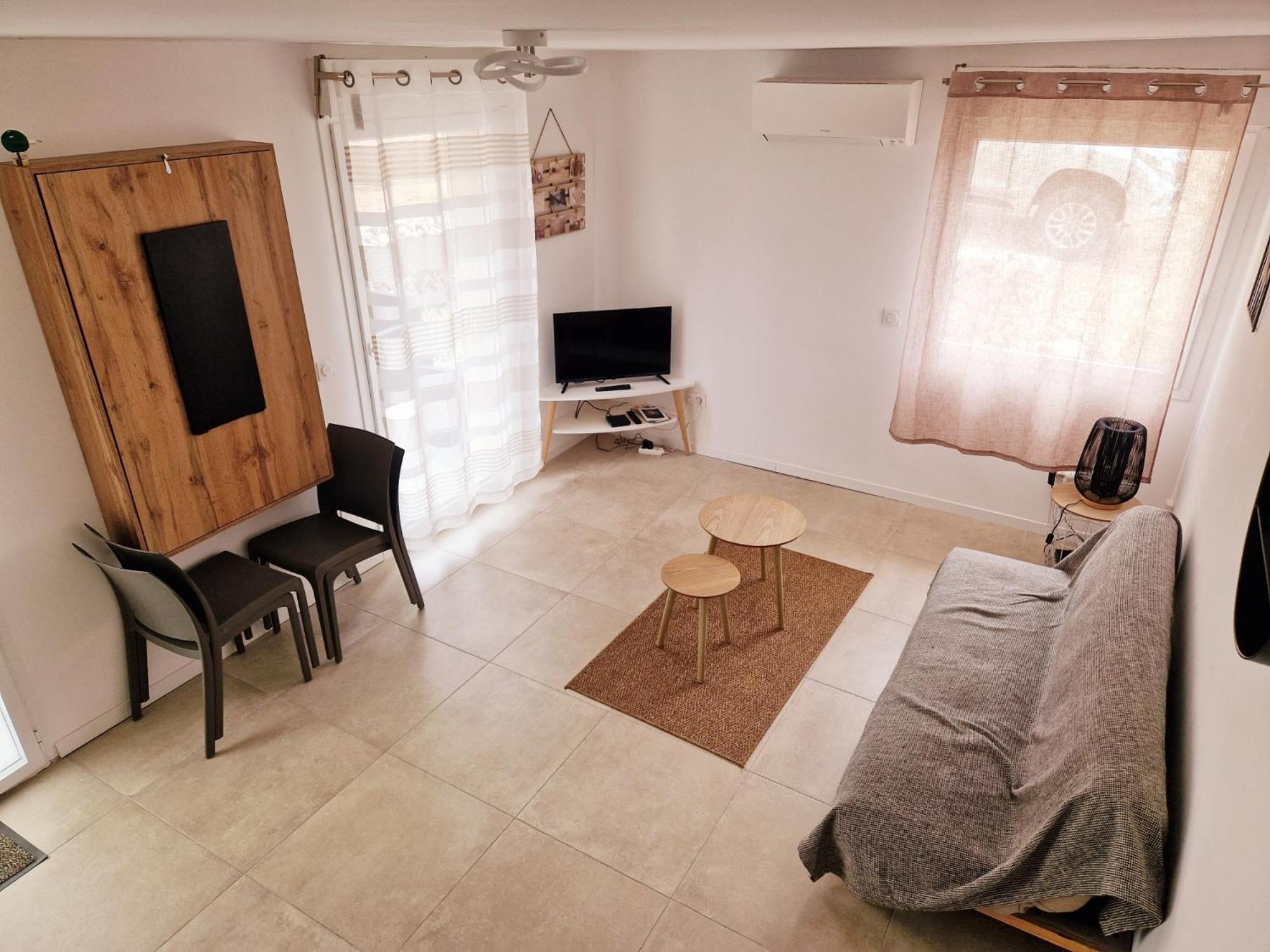 Bel Appartement Duplex Ventabren Exterior photo